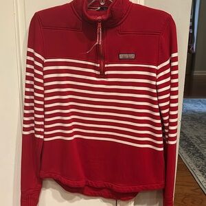 Vineyard vines sweater, size M